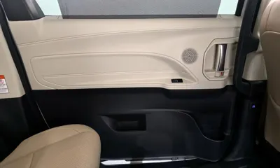 Toyota Sienna 2021, 56999 км, за 46900000 KRW - фото 25