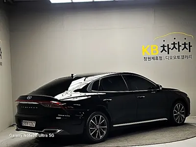 Hyundai Grandeur 2023, 63831 км, за 23800000 KRW
