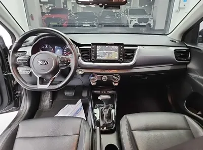 Kia Stonic 2018, 103607 км, за 7490000 KRW - фото 7