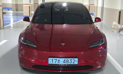 Tesla Model 3 · 2024 год