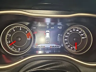 Jeep Cherokee 2018, 70200 км, за 41100 CNY - фото 12