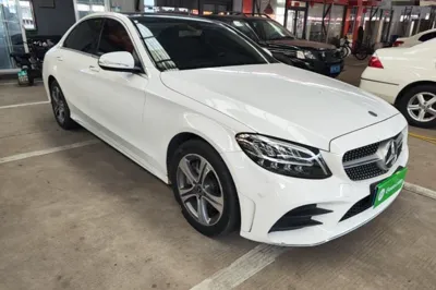 Mercedes-Benz C-Class 2020, 124400 км, за 121377.74 CNY