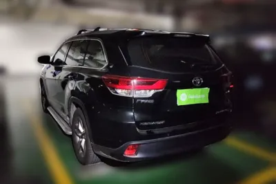 Toyota Highlander 2021, 88300 км, за 159049.4 CNY - фото 4