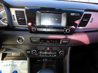 Kia Niro 2018, 126102 км, за 10800000 KRW - фото 13
