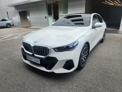BMW 5-Series · 2025 год