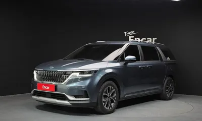 Kia Canival · 2021 год