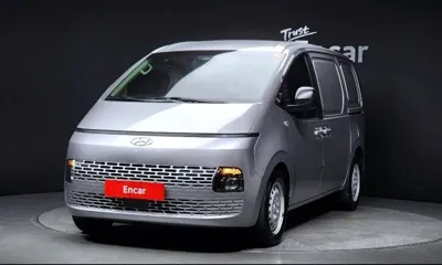 Hyundai Staria · 2022 год