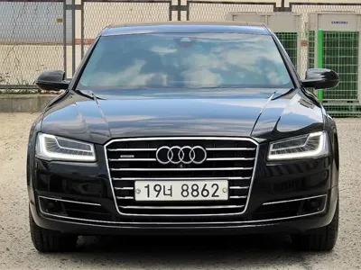 Audi A8 · 2015 год