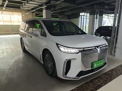 Voyah Dream 2025, 31400 км, за 266969.85 CNY