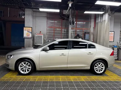 Volvo S60 2017, 130000 км, за 39800 CNY - фото 3
