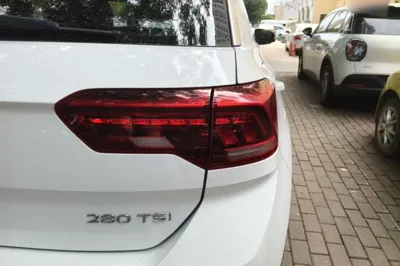 Volkswagen T-Roc 2021, 79800 км, за 73810.04 CNY - фото 9