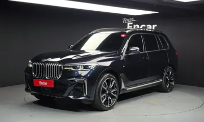 BMW X7 · 2021 год