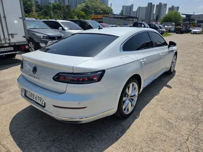Volkswagen Arteon 2023, 33657 км, за 32900000 KRW