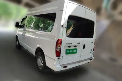 SAIC MAXUS Xintu V80 2021, 98500 км, за 75838.15 CNY