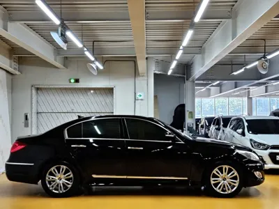 Hyundai Genesis 2012, 147714 км, за 4300000 KRW