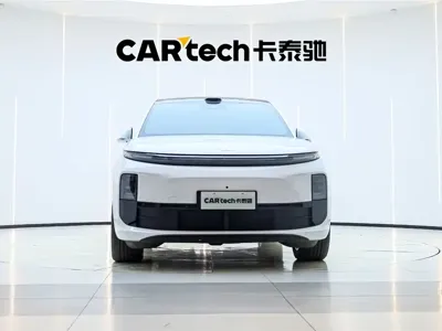 Li Auto Li L6 2025, 17500 км, за 189800 CNY