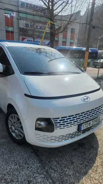 Hyundai Staria 2022, 96000 км, за 23900000 KRW