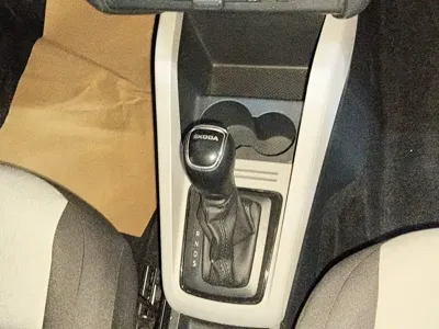 Skoda Fabia 2016, 100100 км, за 29400 CNY - фото 10