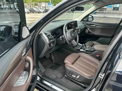 BMW X3 2023, 30000 км, за 229800 CNY
