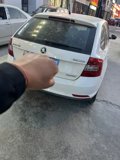 Skoda Rapid Spaceback 2014, 165800 км, за 31339.98 CNY - фото 17