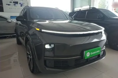 Li Auto L8 2023, 38800 км, за 248683.65 CNY