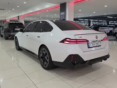 BMW 5-Series 2026, 6485 км, за 114000000 KRW