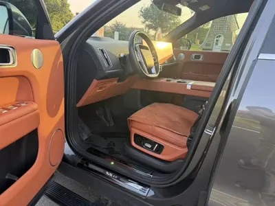 Li Auto Li L8 2024, 77000 км, за 200000 CNY