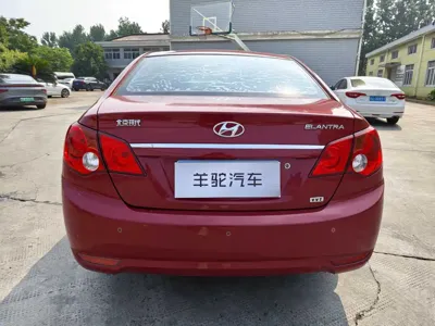 Hyundai Elantra 2009, 191400 км, за 8000 CNY