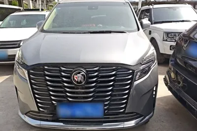 Buick GL8 2023, 117899 км, за 188541.68 CNY