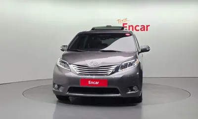 Toyota Sienna 2017, 81491 км, за 19900000 KRW