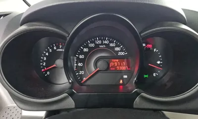 Kia Ray 2012, 93887 км, за 5500000 KRW - фото 8