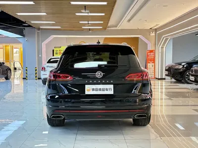 Volkswagen Touareg 2020, 59000 км, за 242800 CNY