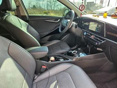 Kia Niro 2024, 30000 км, за 17370000 KRW - фото 15
