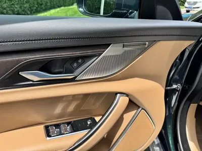 Jaguar XFL 2025, 4000 км, за 209800 CNY - фото 8