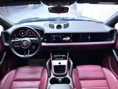 Porsche Cayenne 2024, 28800 км, за 608000 CNY - фото 6