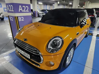 MINI Cooper · 2017 год