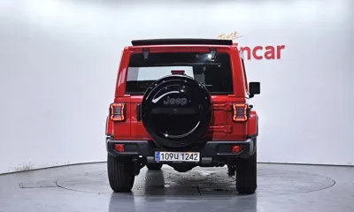 Jeep Wrangler 2023, 31976 км, за 46500000 KRW - фото 4