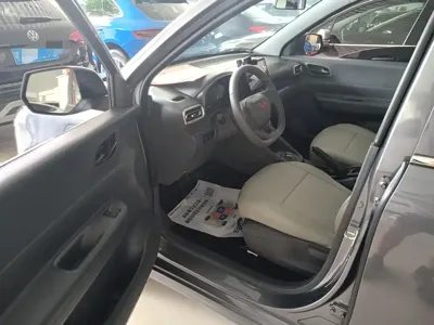 Wuling Hongguang EV 2025, 12000 км, за 59800 CNY