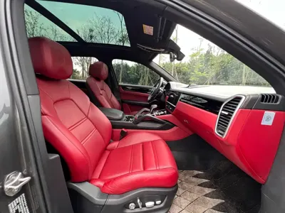 Porsche Cayenne 2021, 28000 км, за 428800 CNY - фото 7