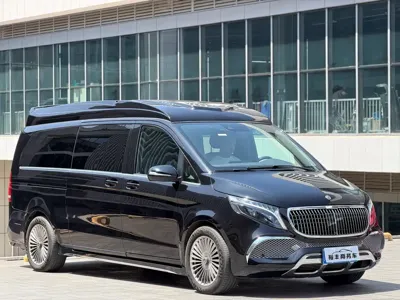 Mercedes-Benz V-Class 2024, 31000 км, за 428000 CNY - фото 3