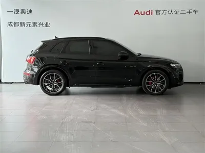 Audi SQ5 2023, 50500 км, за 243800 CNY - фото 3