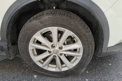 Nissan Qashqai 2017, 121100 км, за 53188.54 CNY - фото 8