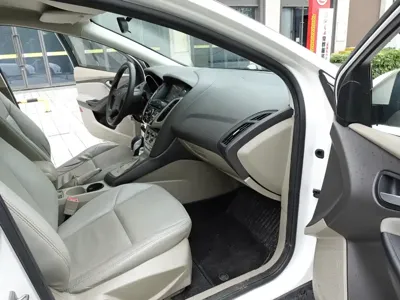 Ford Focus 2015, 90000 км, за 13600 CNY - фото 11