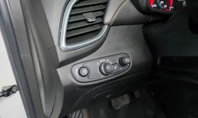 ChevroletGMDaewoo Trax 2018, 156759 км, за 5890000 KRW - фото 17