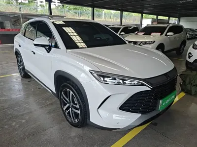 BYD L DM-i 2024, 29400 км, за 90500 CNY - фото 4