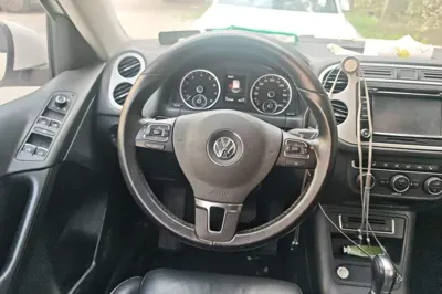 Volkswagen Tiguan 2016, 137400 км, за 55840.85 CNY - фото 7
