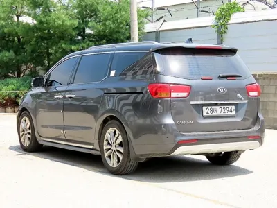 Kia Canival 2018, 132431 км, за 12000000 KRW