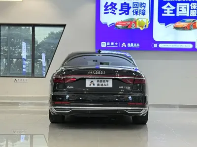 Audi A8 2018, 100000 км, за 298800 CNY - фото 15