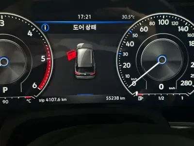Volkswagen Touareg 2021, 55100 км, за 69990000 KRW - фото 8