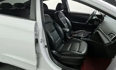 Hyundai Avante 2018, 125876 км, за 9800000 KRW - фото 12